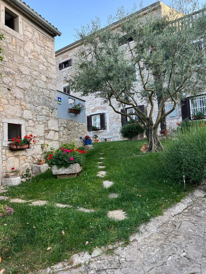 Appartment Daniela Funtana Exterior photo