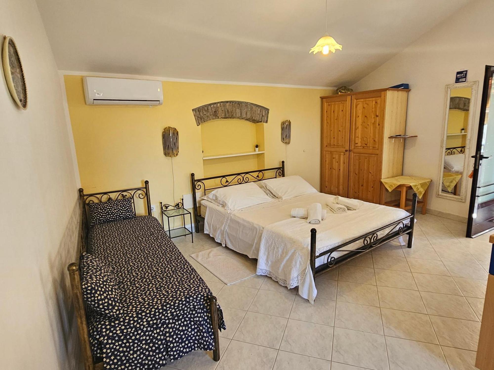 Appartment Daniela Funtana Exterior photo