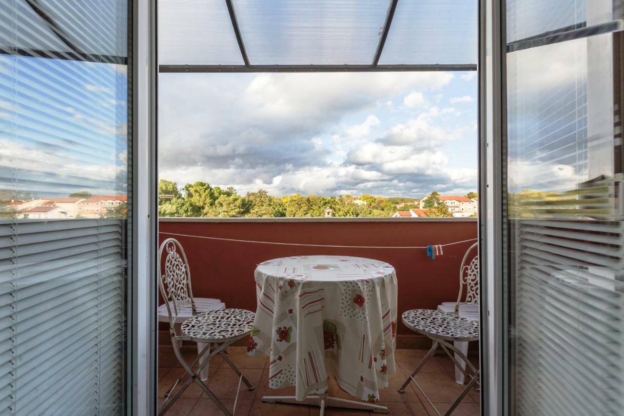 Appartment Daniela Funtana Exterior photo